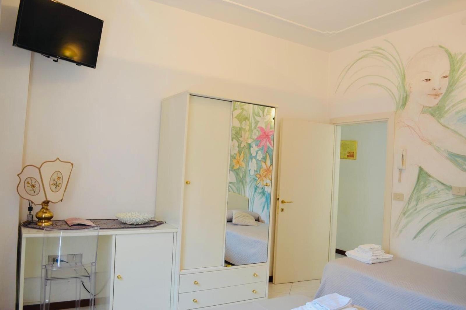Hotel Julia Llido Degli Estensi Rum bild