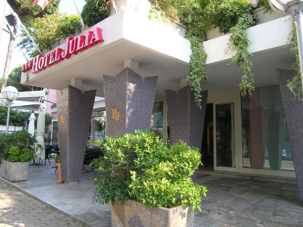 Hotel Julia Llido Degli Estensi Exteriör bild